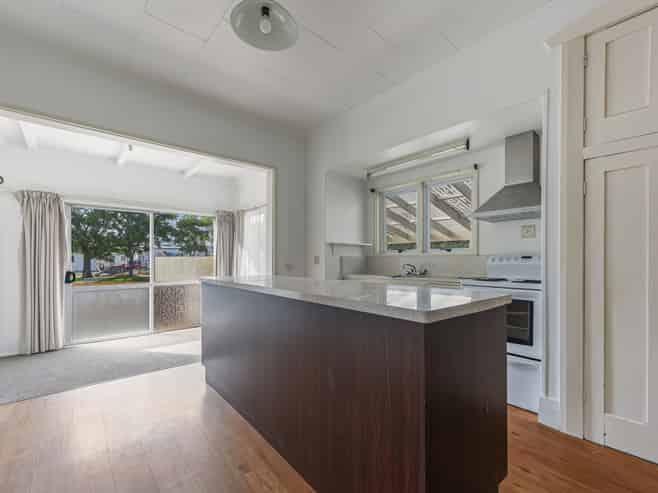 61 Oxford Street, Richmond