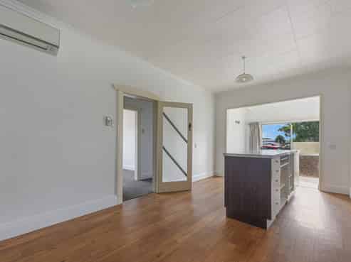 61 Oxford Street, Richmond
