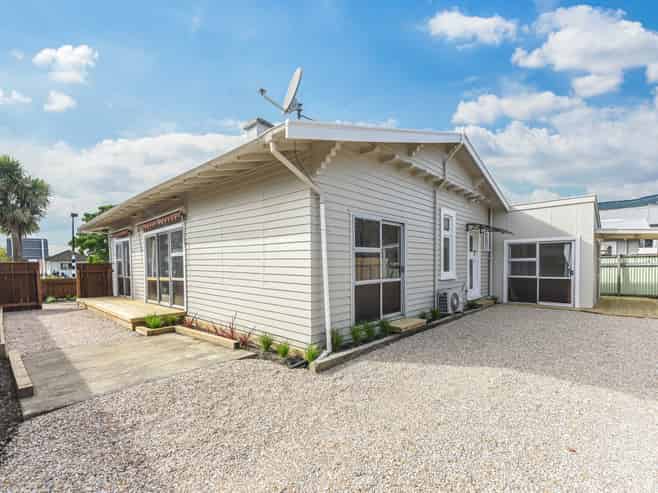 61 Oxford Street, Richmond