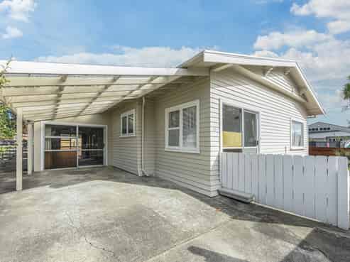 61 Oxford Street, Richmond