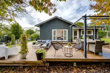 52 Palmerston Road, Havelock North