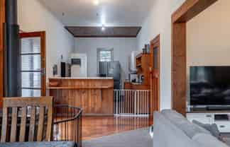 6 Napier Road, TERRACE END