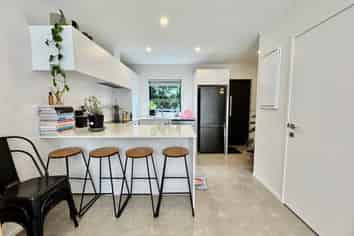 5/8 Valron Road, Te Atatu South