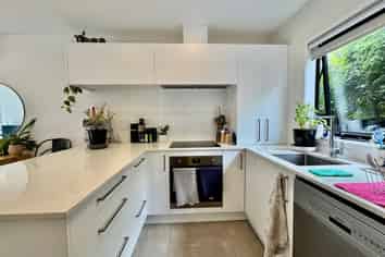 5/8 Valron Road, Te Atatu South