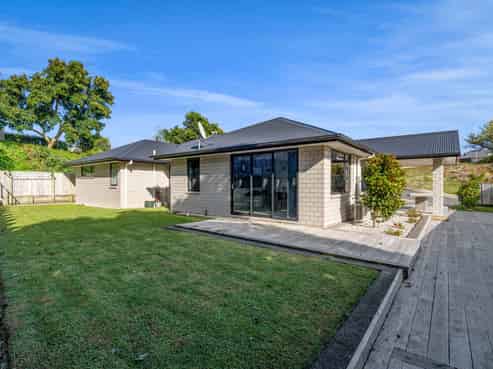 2 Frederick Place, Whalers Gate