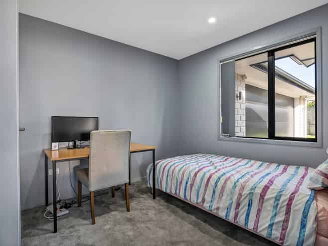 2 Frederick Place, Whalers Gate