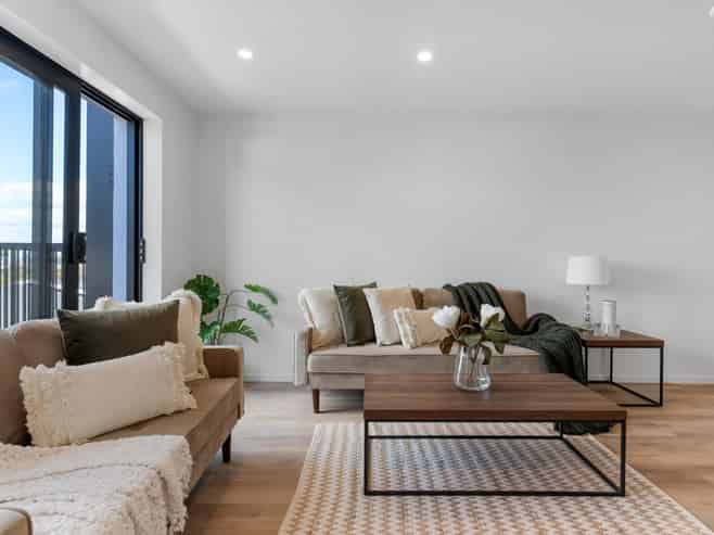 6/25 Warren Avenue, Three Kings