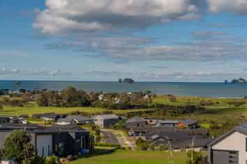 54 Discovery Drive, Whitianga