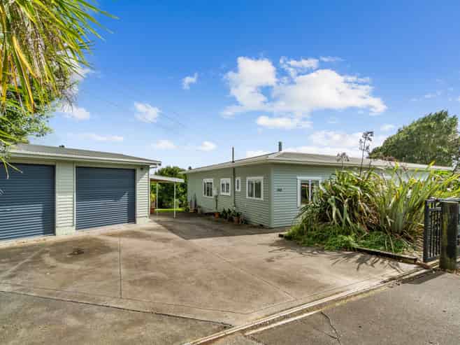 444 Hillview Road, Bombay