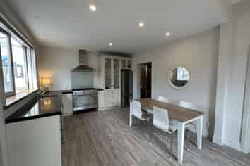 30 Russell Street, Dunedin Central