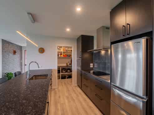 24 Chatham Rise, Seaward Bush