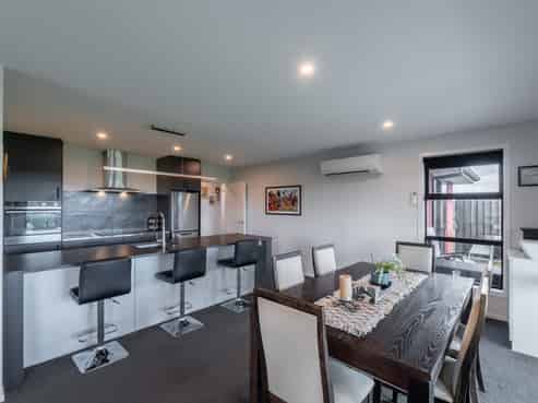 24 Chatham Rise, Seaward Bush