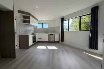 62 Tiri tiri Road, Birkdale