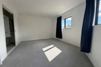 62 Tiri tiri Road, Birkdale