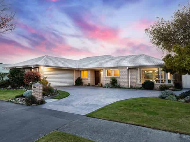 12 Marble Wood Drive, Papanui