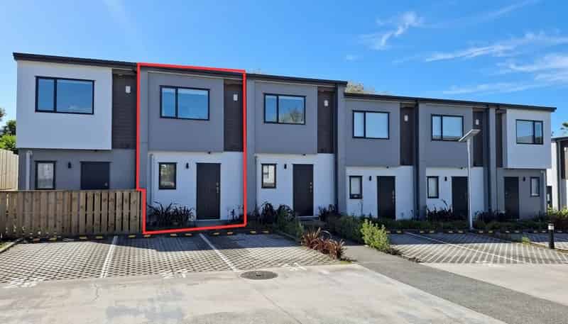 31/241 Don Buck Road, Massey