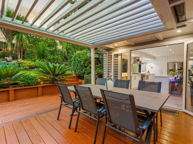 33 Peter Terrace, Castor Bay