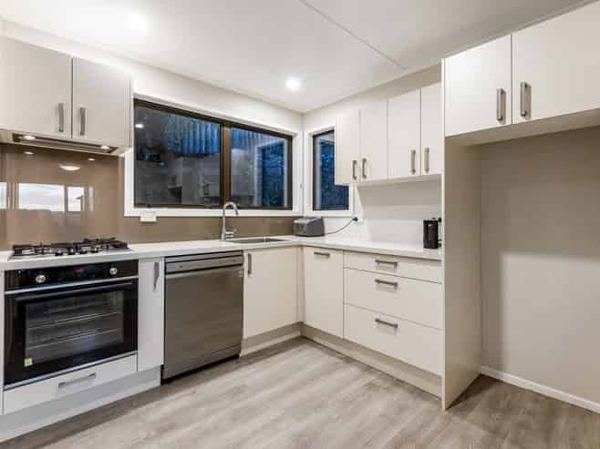 4 Kahu Road, Paremata