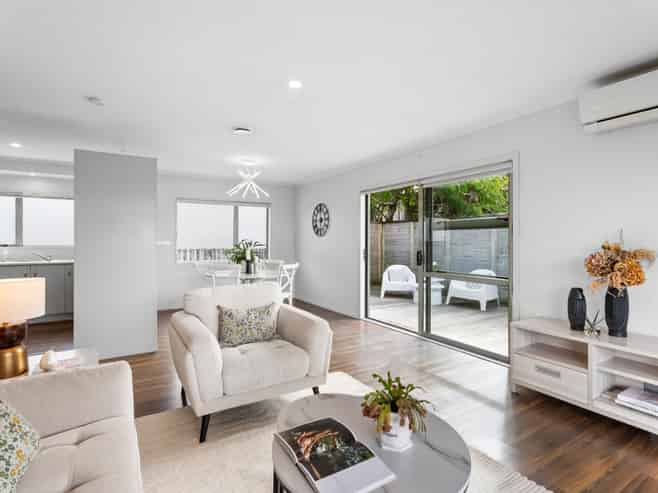 2/34 Elizabeth Drive, West Harbour