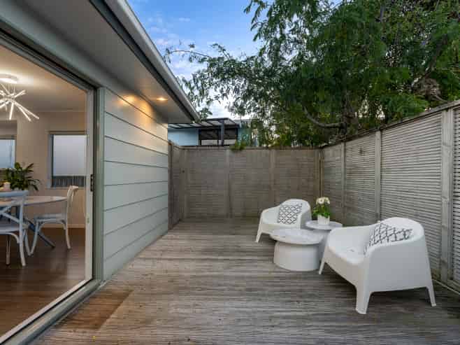 2/34 Elizabeth Drive, West Harbour