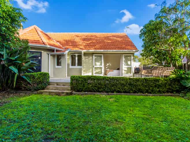 28A School Road, Kingsland