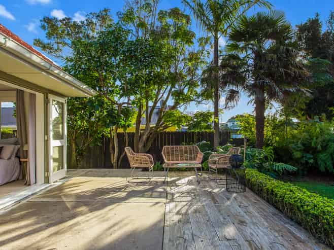 28A School Road, Kingsland