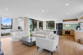 1/278 East Coast Road, Forrest Hill