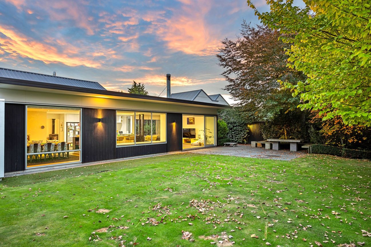 Privacy, proportions, and premium living - Widok 2