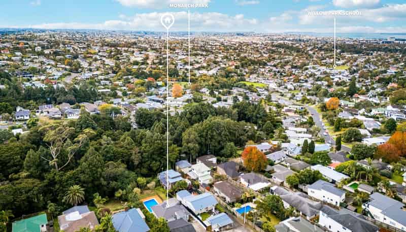 40 Pupuke Road, Hillcrest