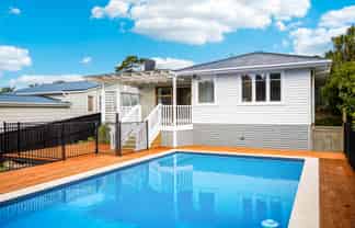 40 Pupuke Road, Hillcrest