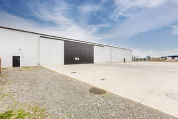 Quality clearspan industrial warehouse for lease