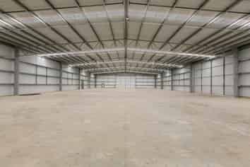 Quality clearspan industrial warehouse for lease