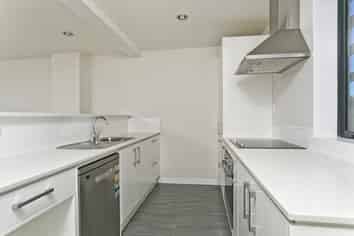 12 Mangrove Lane, Albany