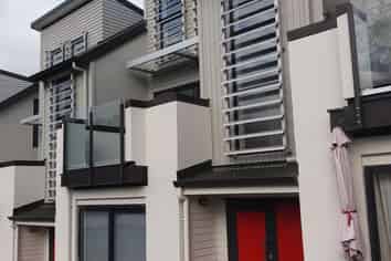 12 Mangrove Lane, Albany