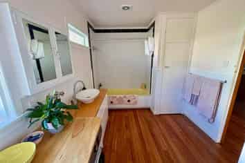 98 Church Street, Onerahi