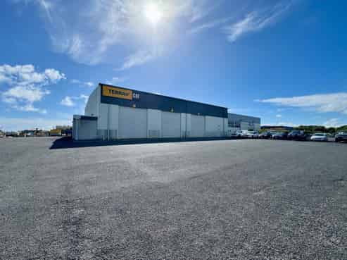 High quality, industrial premise with scale