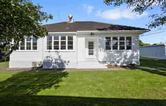 9D Paynters Avenue, Strandon