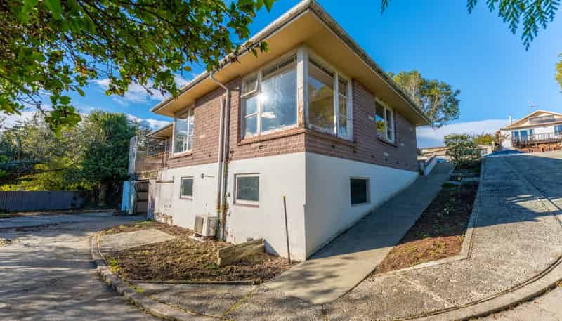 3 Hertnon Street, West End