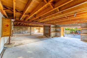 3 Hertnon Street, West End