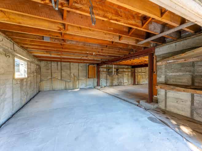 3 Hertnon Street, West End