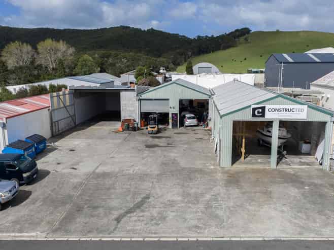 4 UNITS, APPRAISED INCOME OF $85,000 PA
