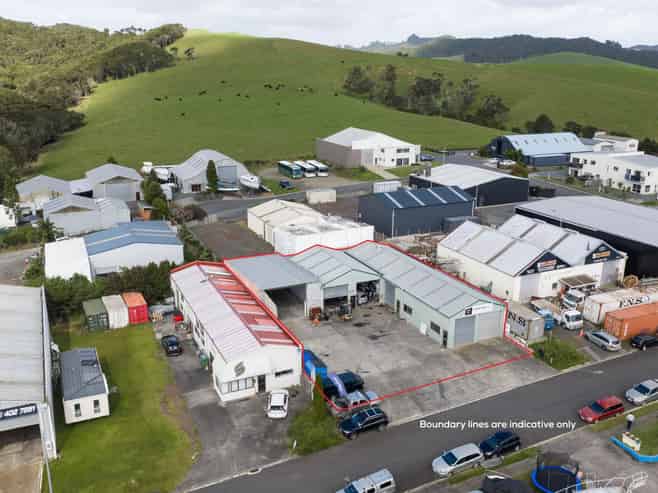 4 UNITS, APPRAISED INCOME OF $85,000 PA
