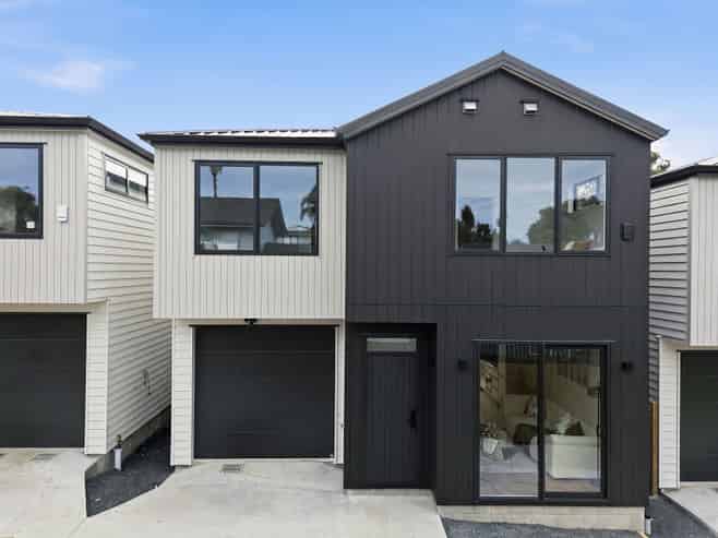 1-4/6 Allington Road, Massey