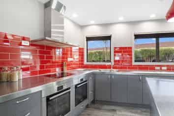 19 Blakehall Place, Spreydon