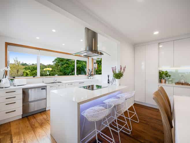 62 Peter Terrace, Castor Bay