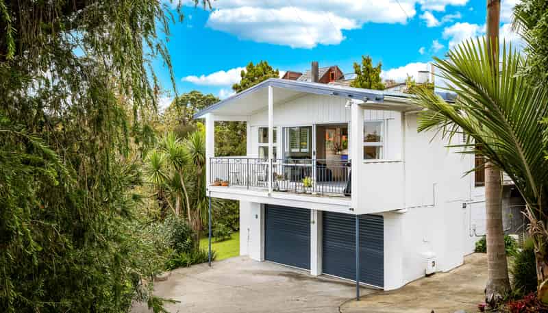 62 Peter Terrace, Castor Bay