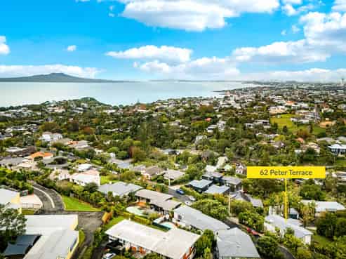 62 Peter Terrace, Castor Bay