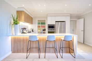 11 Commodore Drive, Lynfield