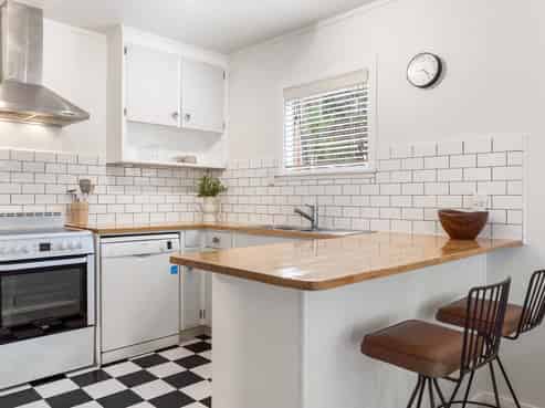 4/12 New Street, Saint Marys Bay