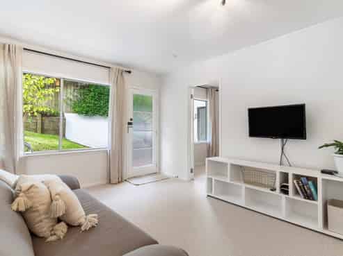 4/12 New Street, Saint Marys Bay